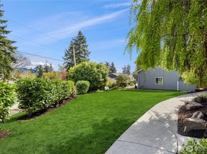 9115 SE 72nd Place, Mercer Island WA 98040