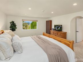9115 SE 72nd Place, Mercer Island WA 98040