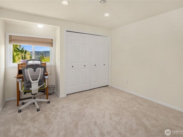 9115 SE 72nd Place, Mercer Island WA 98040
