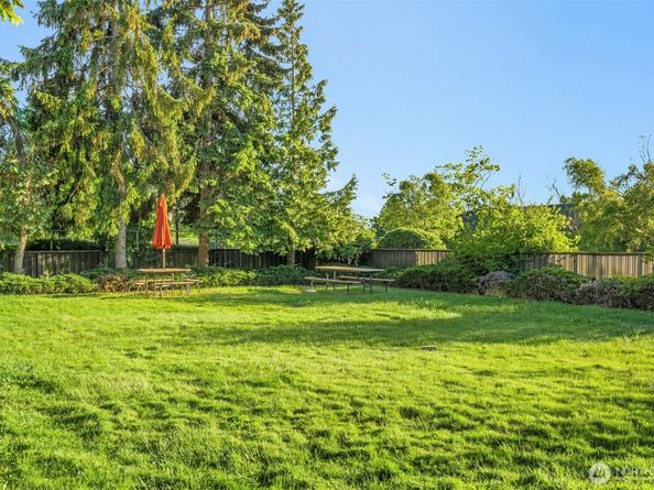 1425 S Puget Drive 213, Renton WA 98055