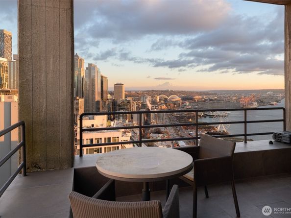 2125 1st Avenue 3202, Seattle WA 98121