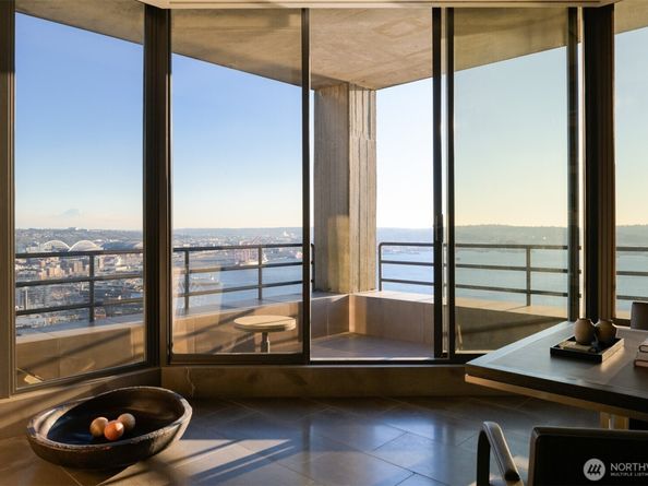 2125 1st Avenue 3202, Seattle WA 98121