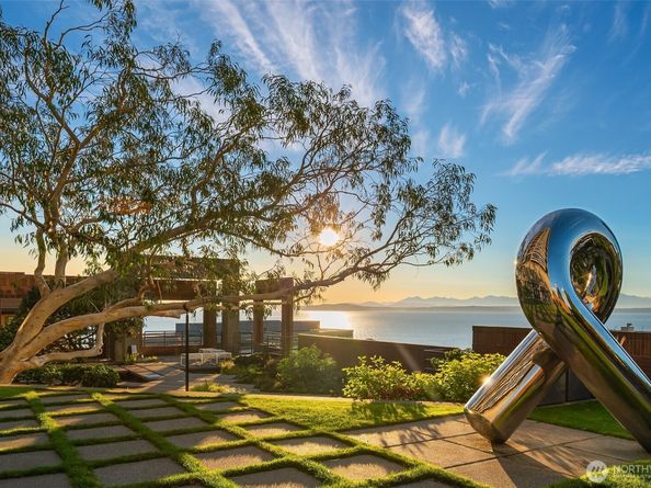 2125 1st Avenue 3202, Seattle WA 98121