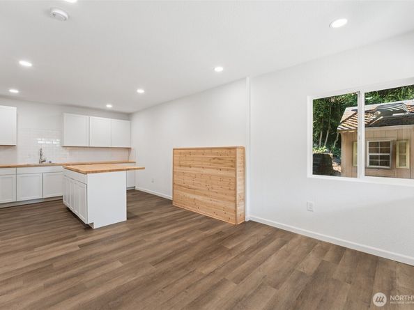 1720 N Wycoff Avenue, Bremerton WA 98312
