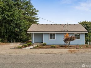 1720 N Wycoff Avenue, Bremerton WA 98312