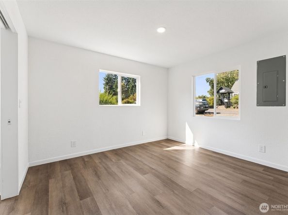 1720 N Wycoff Avenue, Bremerton WA 98312