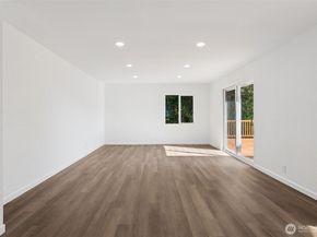 1720 N Wycoff Avenue, Bremerton WA 98312
