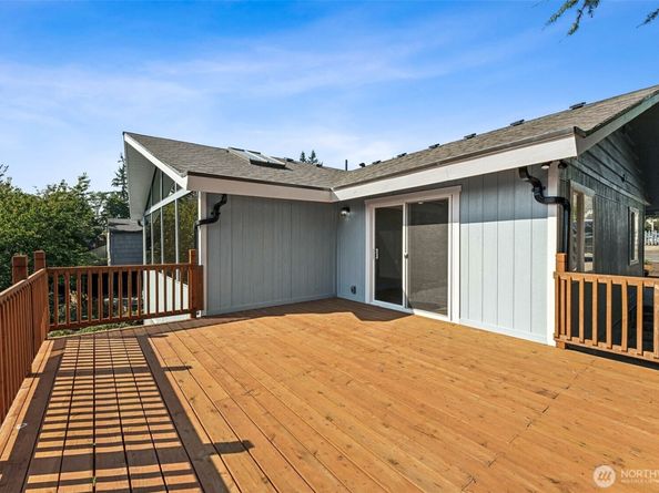 1720 N Wycoff Avenue, Bremerton WA 98312