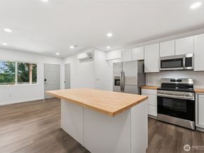 1720 N Wycoff Avenue, Bremerton WA 98312