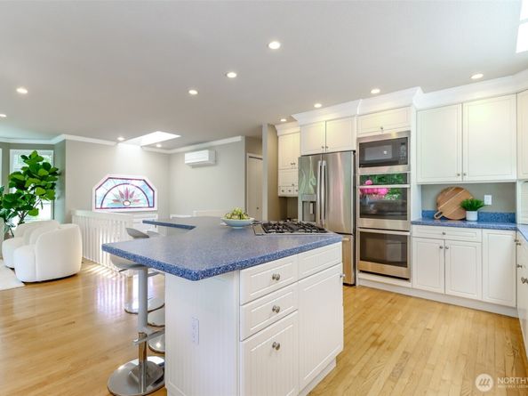 11633 132nd Court NE, Redmond WA 98052