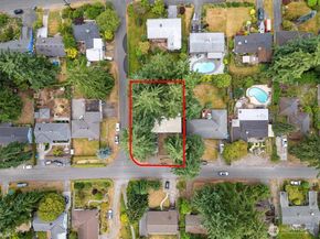 18568 Densmore Avenue N, Shoreline WA 98133