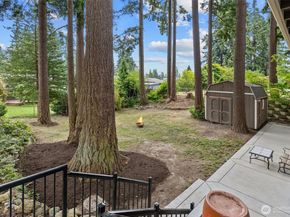 18568 Densmore Avenue N, Shoreline WA 98133