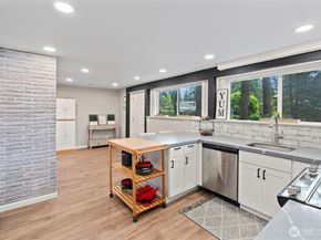 18568 Densmore Avenue N, Shoreline WA 98133
