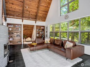 26222 SE 152nd St, Issaquah WA 98027