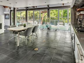 26222 SE 152nd St, Issaquah WA 98027