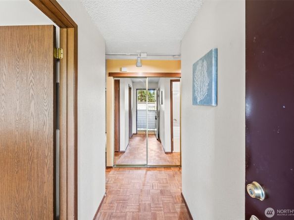 14616 NE 44th Street M11, Bellevue WA 98007