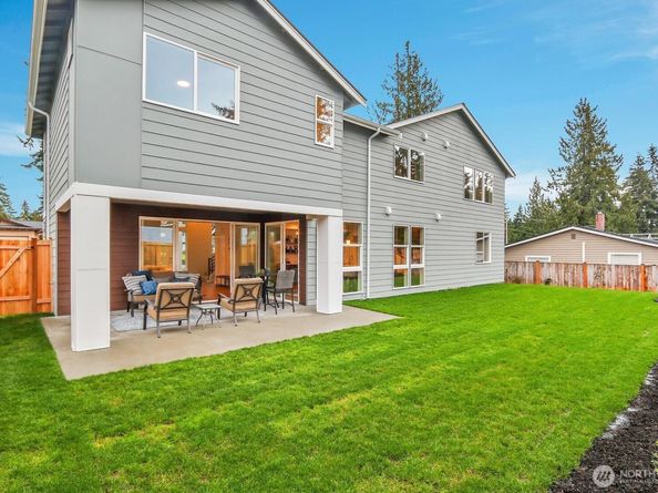 16624 63rd Avenue W, Lynnwood WA 98037