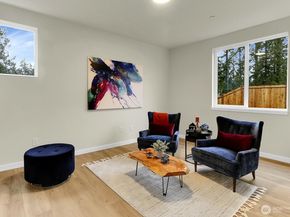 16624 63rd Avenue W, Lynnwood WA 98037