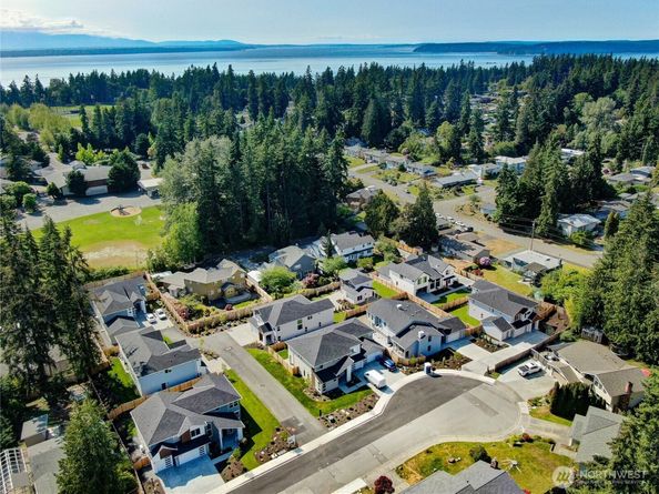 16624 63rd Avenue W, Lynnwood WA 98037