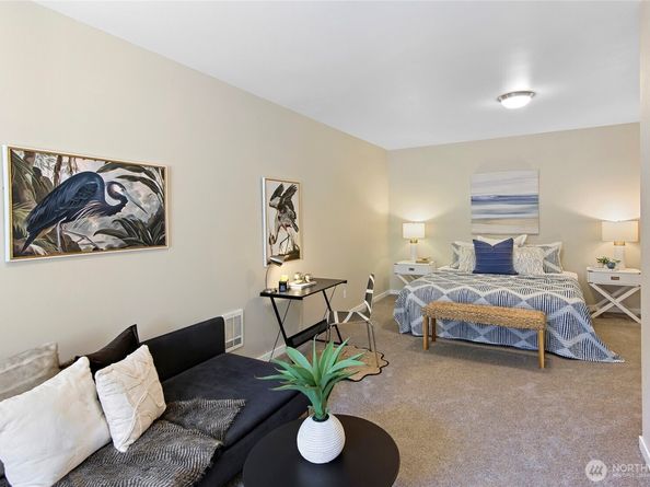 26442 Gravity Avenue NE, Kingston WA 98346