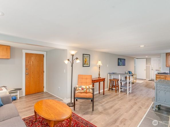 1833 3rd Avenue, Kirkland WA 98033
