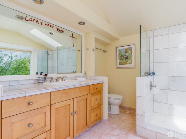 1833 3rd Avenue, Kirkland WA 98033