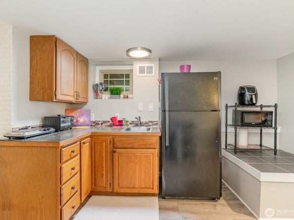 1833 3rd Avenue, Kirkland WA 98033