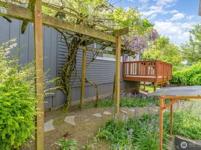 1833 3rd Avenue, Kirkland WA 98033