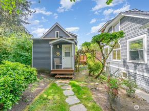 1833 3rd Avenue, Kirkland WA 98033