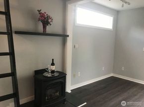 1833 3rd Avenue, Kirkland WA 98033
