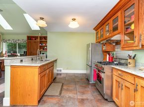 1833 3rd Avenue, Kirkland WA 98033
