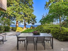 7268 Madrona Drive NE, Bainbridge Island WA 98110