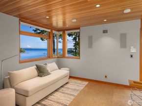 7268 Madrona Drive NE, Bainbridge Island WA 98110