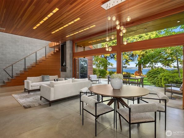 7268 Madrona Drive NE, Bainbridge Island WA 98110