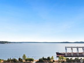 505 W Mercer Place 101, Seattle WA 98119