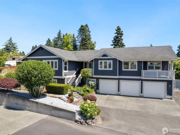 1022 S 225th Lane, Des Moines WA 98198