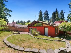 19326 5th Avenue NE, Shoreline WA 98155