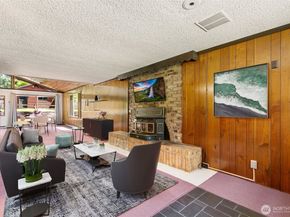 19326 5th Avenue NE, Shoreline WA 98155