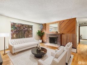 19326 5th Avenue NE, Shoreline WA 98155