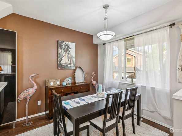 3821 NE 14th Place, Renton WA 98056