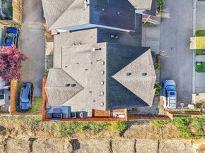 3821 NE 14th Place, Renton WA 98056