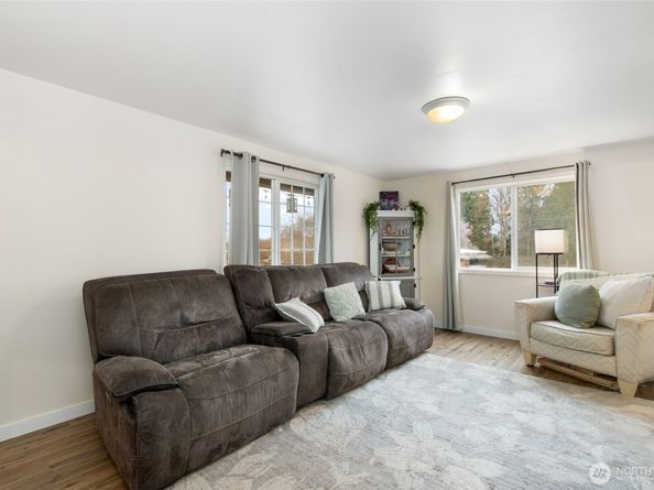 723 88th Drive SE, Lake Stevens WA 98258