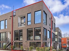 73 E Lynn St, Seattle WA 98102