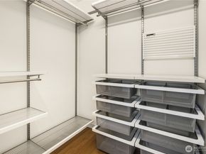 73 E Lynn St, Seattle WA 98102