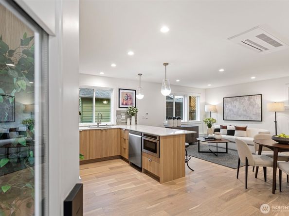 8003 25th Avenue NW, Seattle WA 98117