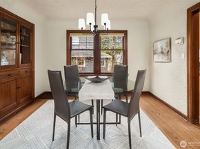 1216 NE 77th Street, Seattle WA 98115