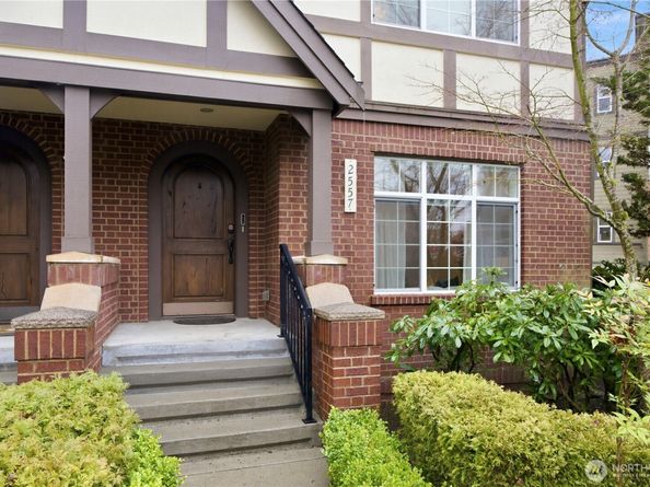 2557 NE Park Dr, Issaquah WA 98029