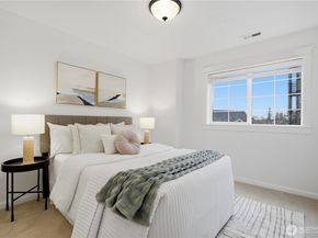 2557 NE Park Dr, Issaquah WA 98029