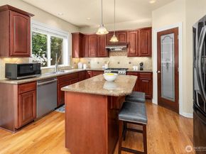 2232 250th Place SE, Sammamish WA 98075