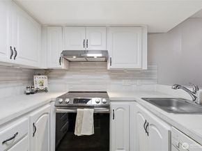 14651 NE 40th Street C1, Bellevue WA 98007